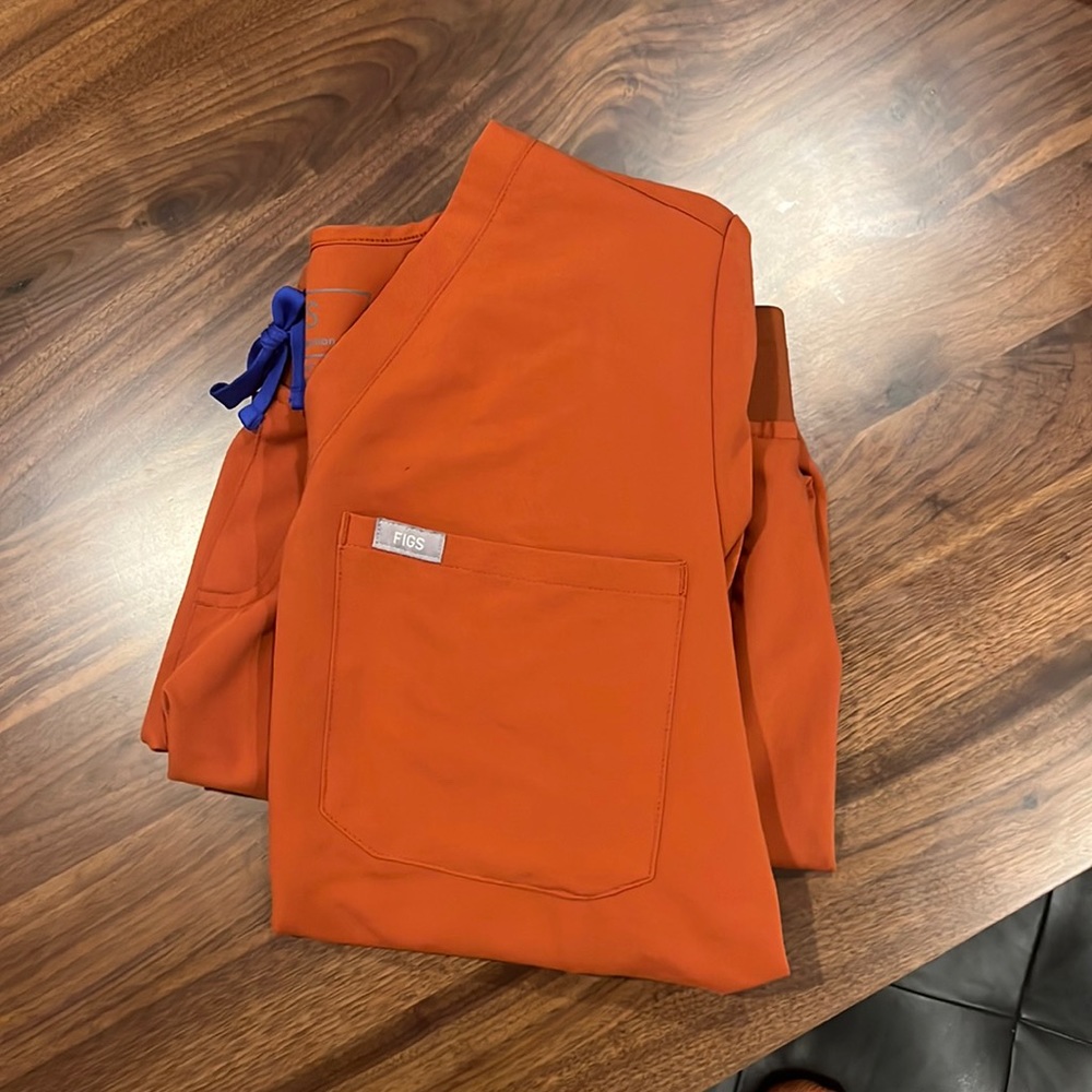 Figs Limited edition auburn set